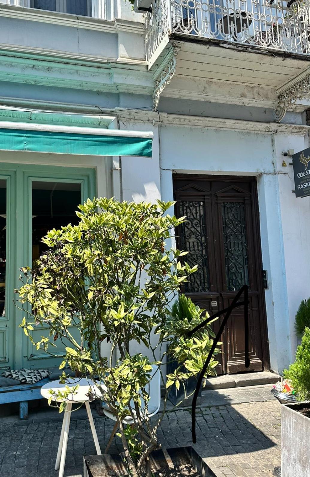 Apartment On Tabidze Tiflis Exterior foto