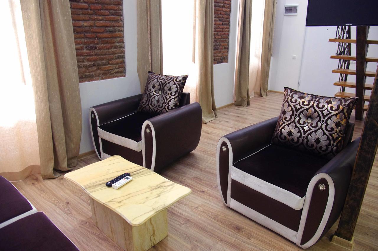 Apartment On Tabidze Tiflis Exterior foto