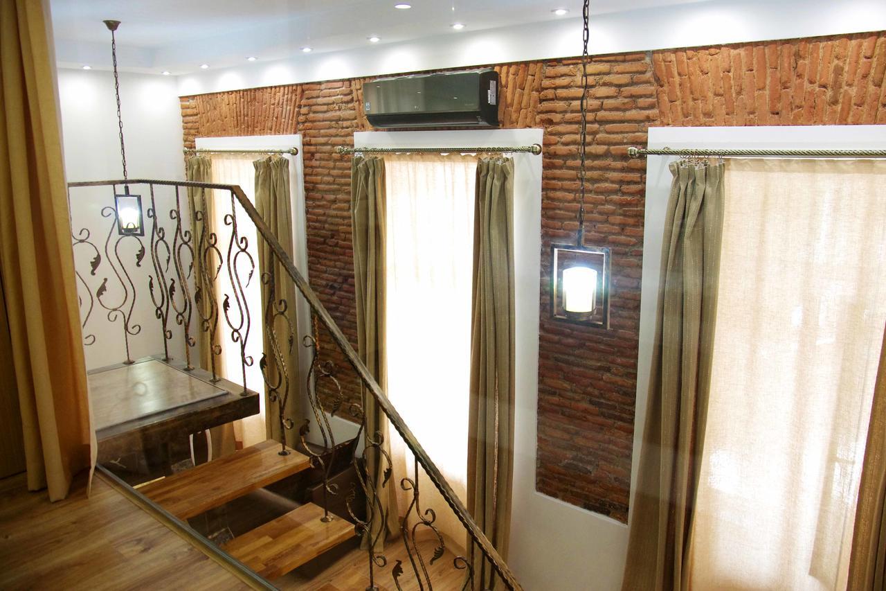 Apartment On Tabidze Tiflis Exterior foto