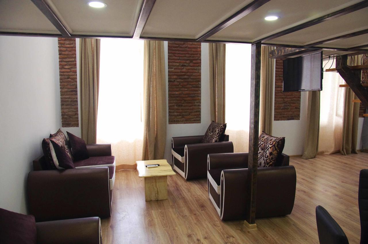 Apartment On Tabidze Tiflis Exterior foto